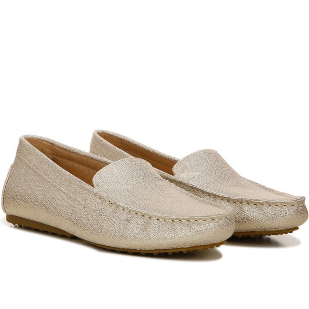 NWOT Life Stride Traveler Moccasin Loafer